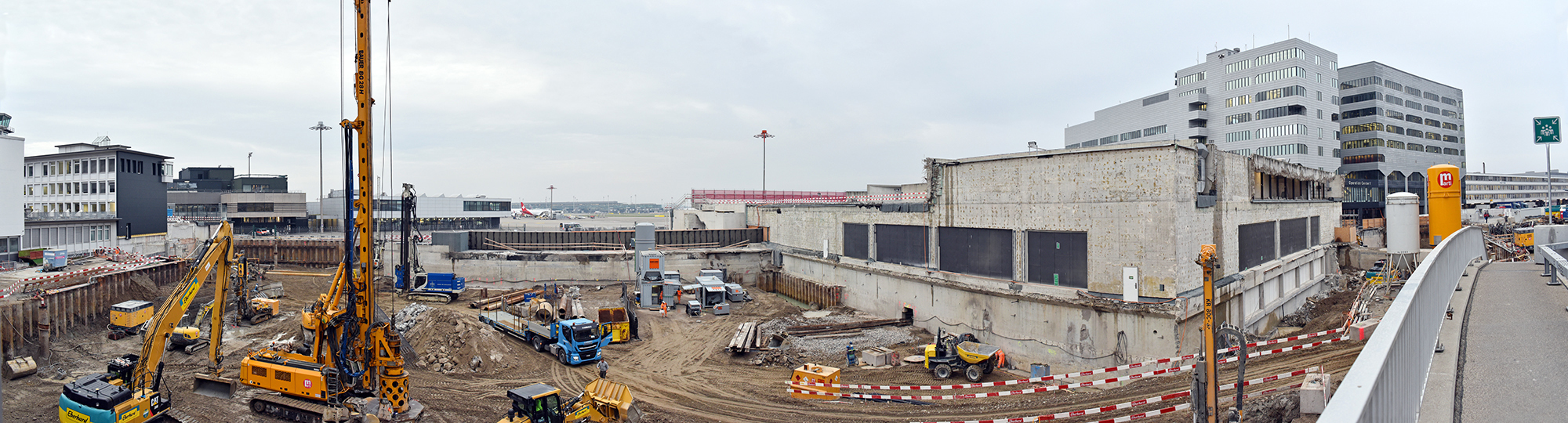 GSA_Flughafen_Zürich_Panorama_DSC_8640-47-kor_web.jpg